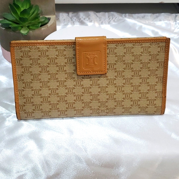 🇮🇹Celine Macadam Long Wallet - Picture 1 of 16